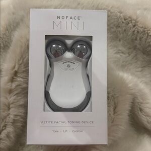 NWT NuFACE Mini Facial Toning Device